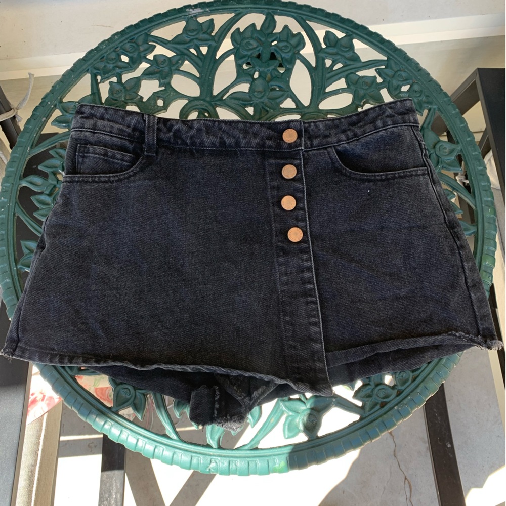 Toast jeans Sz L black denim skort